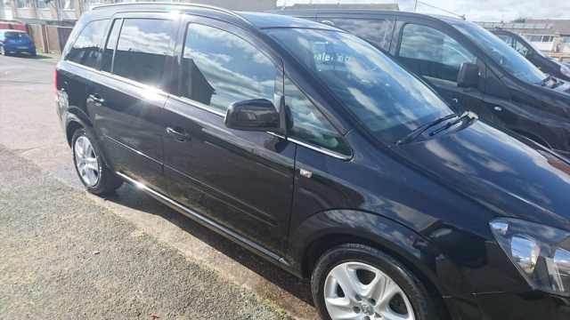 Vauxhall Zafira - Full Valet