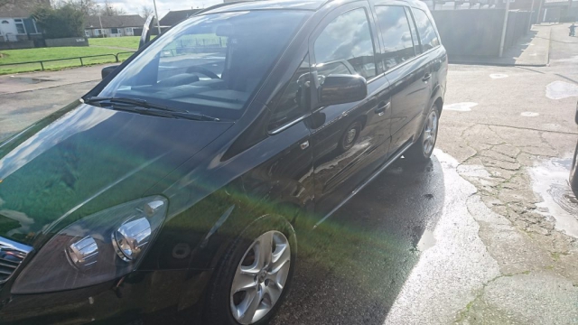 Vauxhall Zafira - Full Valet